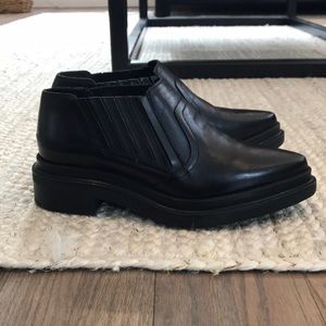 Women Zara Chunky Black Loafer!